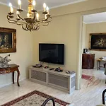 Penelope Apartment